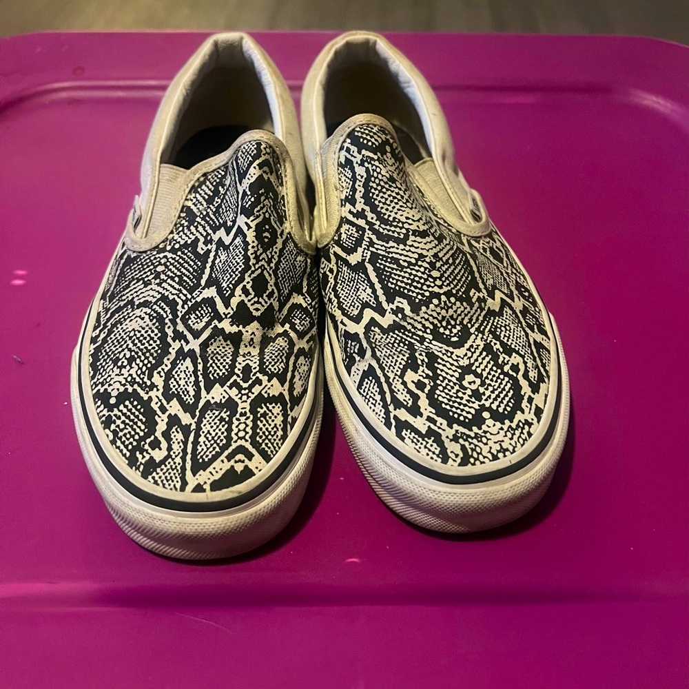 VANS Black White Snakeskin Sneakers - Men’s 7/Women’s 8.5